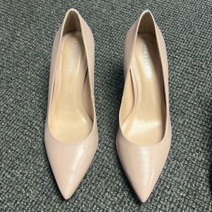 Vince Camuto Haleinda Pump
